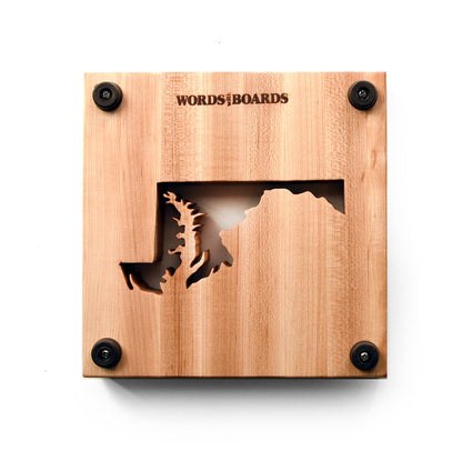 Maryland trivet, rubber feet on bottom